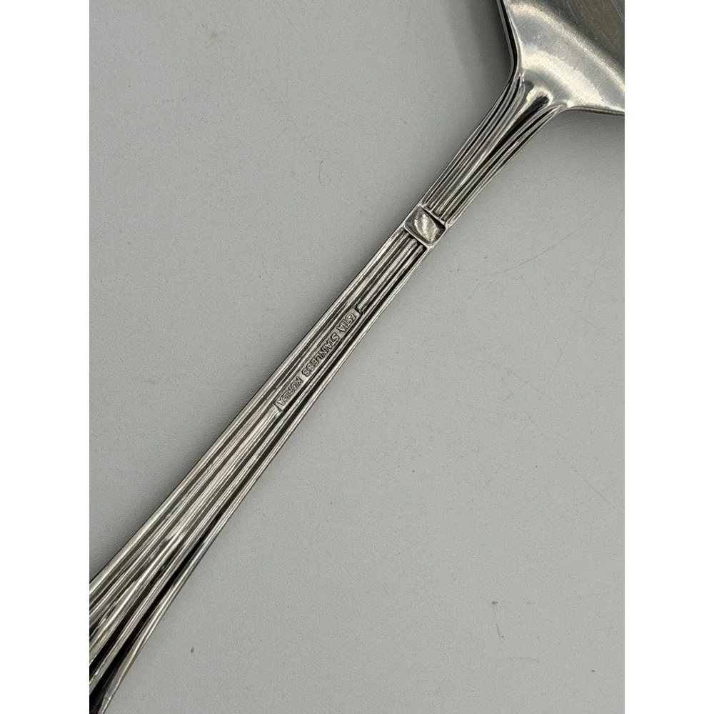 Stainless Korea Pie Cake Server Ribbed Fluted Handle Silver Polished Finish